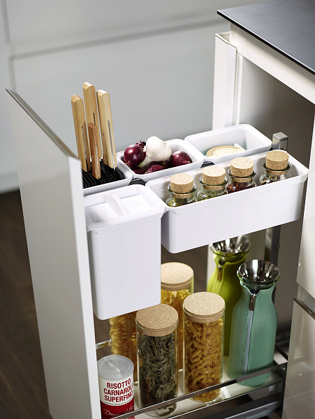 КОМПЛЕКТ №1 Юбокс, Диспенса Джуниор Слим 300 мм, H 640-728, Арена КЛАССИК, 1 полка + 1 Юбокс, цвет ТИТАН Kessebohmer | официальный магазин